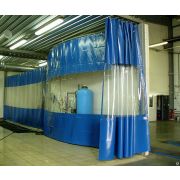 Штора ПВХ для автомойки с прозрачным центром из толстой пленки 700 мкрн